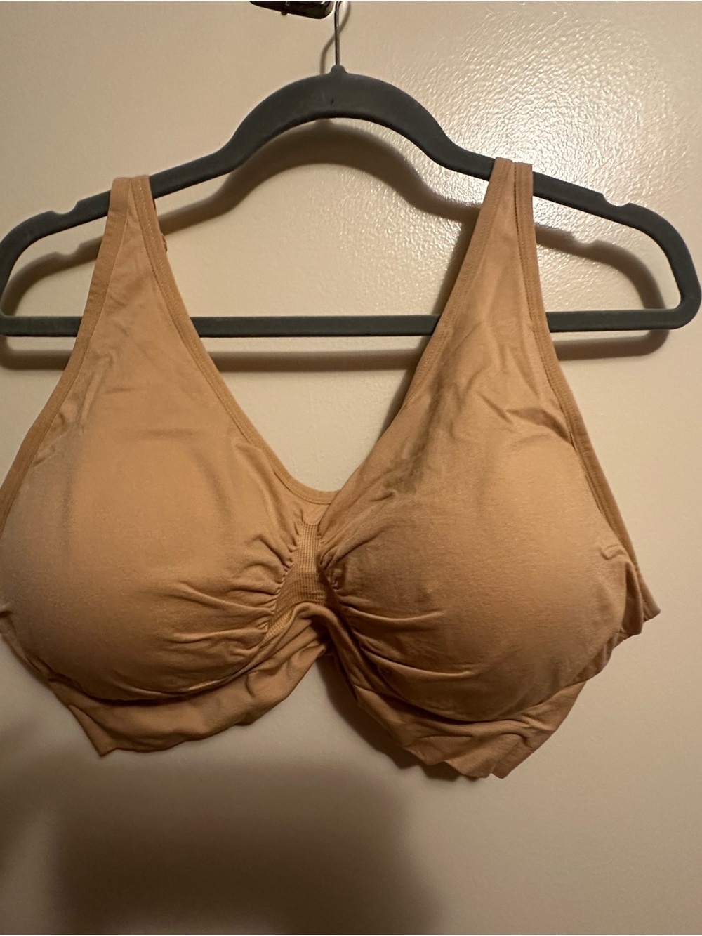 easel Wireless Nude Toned Seamless Bra